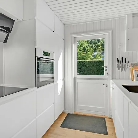 3 Bedroom Gorgeous In Holiday home *
