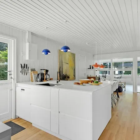 3 Bedroom Gorgeous In 펜션 *